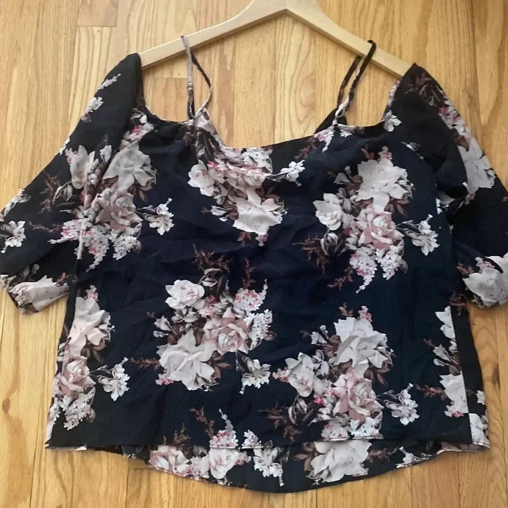 JOIE silk blouse sz S black floral open shoulder with adjustable straps EUC - Picture 6 of 6
